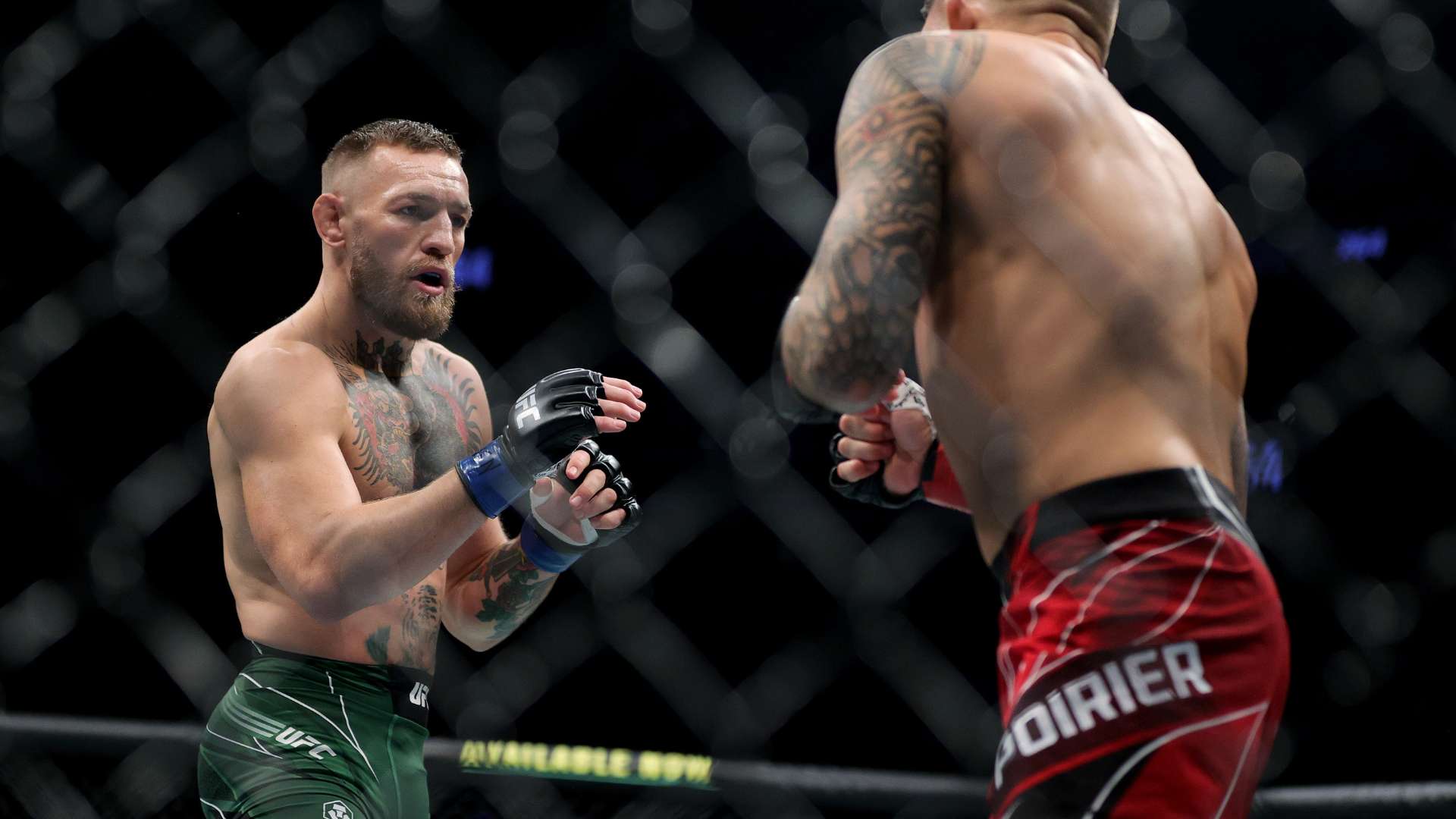 随着国际足 随着国际足